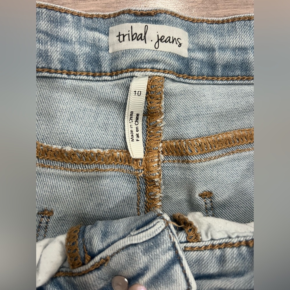 Tribal Jeans Women’s Light Wash Skinny Frayed Hem Stretch Denim, Size 10 - Picture 8 of 8